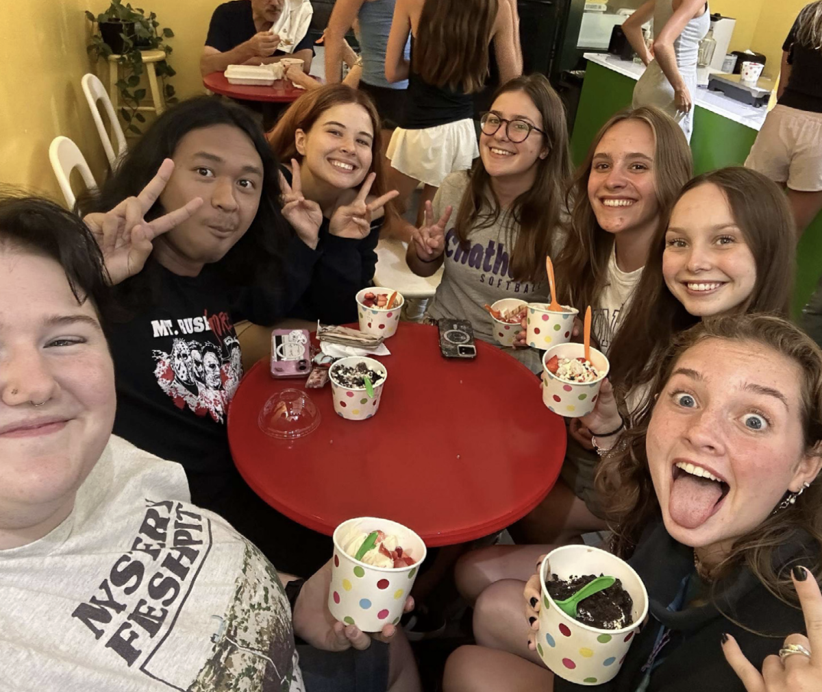 Jada Jenkins ‘26, third from left, enjoys frozen yogurt with Chatham friends.
Photo courtesy of Jada Jenkins.