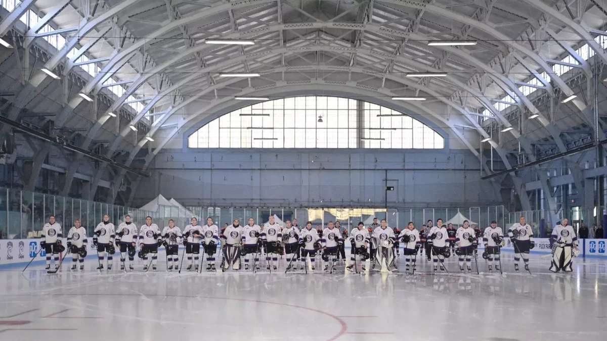 The women’s hockey team lines up at the Hunt Armory. Photo courtesy of Chatham Athletics.